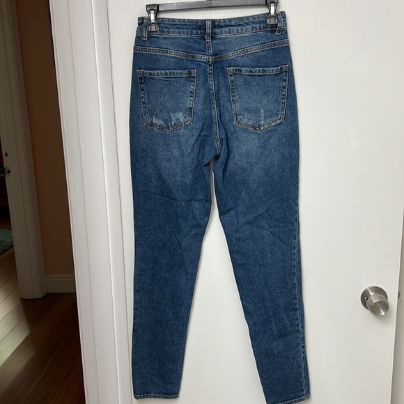 Gianni Bini Mid-high waisted distressed jeans with button fly, black belt, Sz 3 - Picture 6 of 11